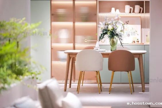 案例赏析 | taptap点点官网入口海藻米洞石为林氏木业全馆增添桃源色彩