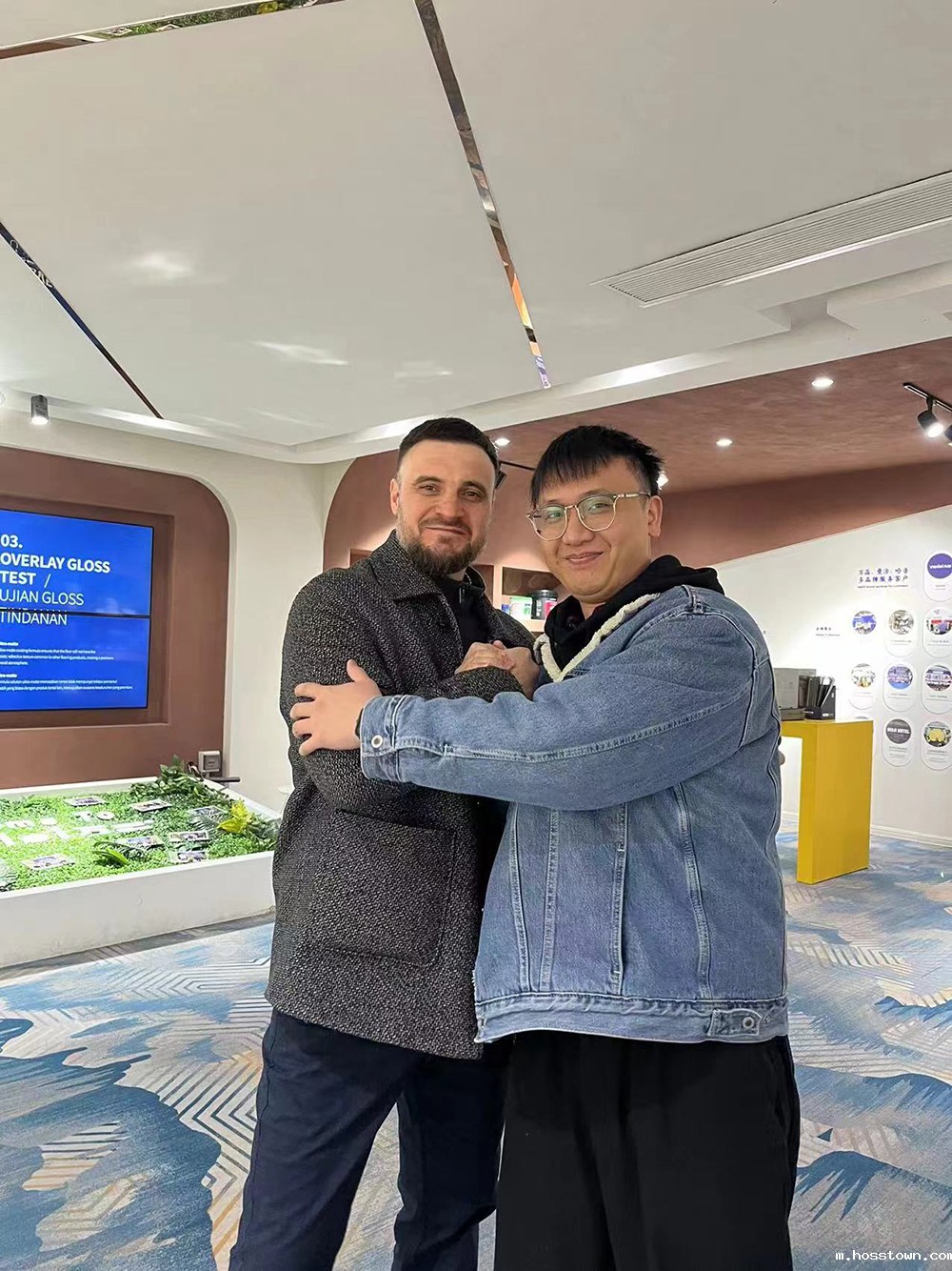 一天签下七国代理!开启俄罗斯市场大跨越!