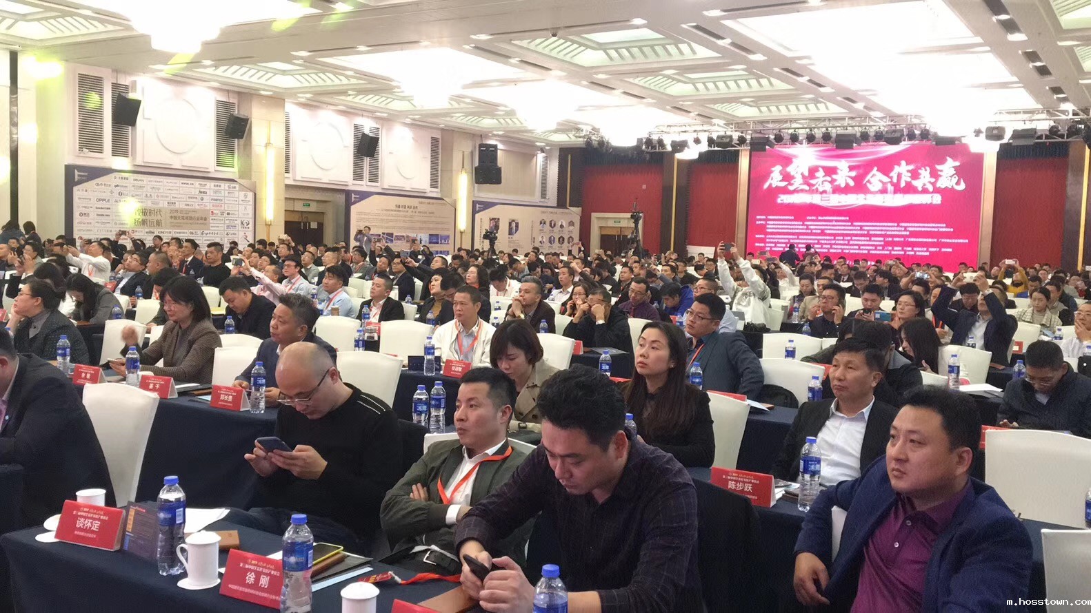 又一奖项!创新奖对于taptap点点官网入口来说,含金量到底有多重?