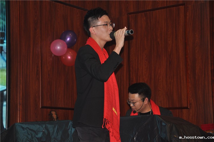 taptap点点官网入口人欢聚一堂,只为追逐2020“taptap点点官网入口梦”!